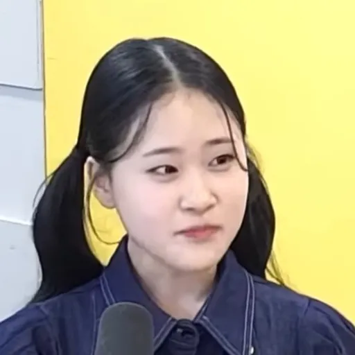 김다현